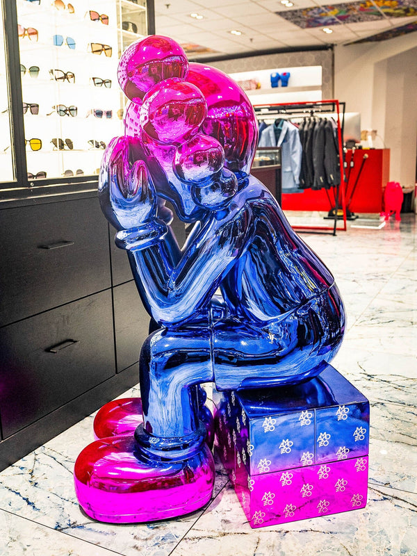 Statue Shy Kaws